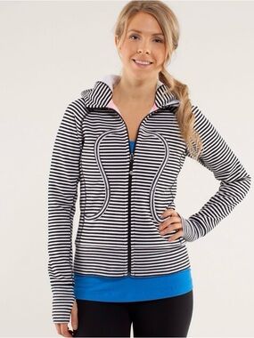 Lululemon Scuba Hoodie *Stretch
Classic Stripe Printed White Black 8